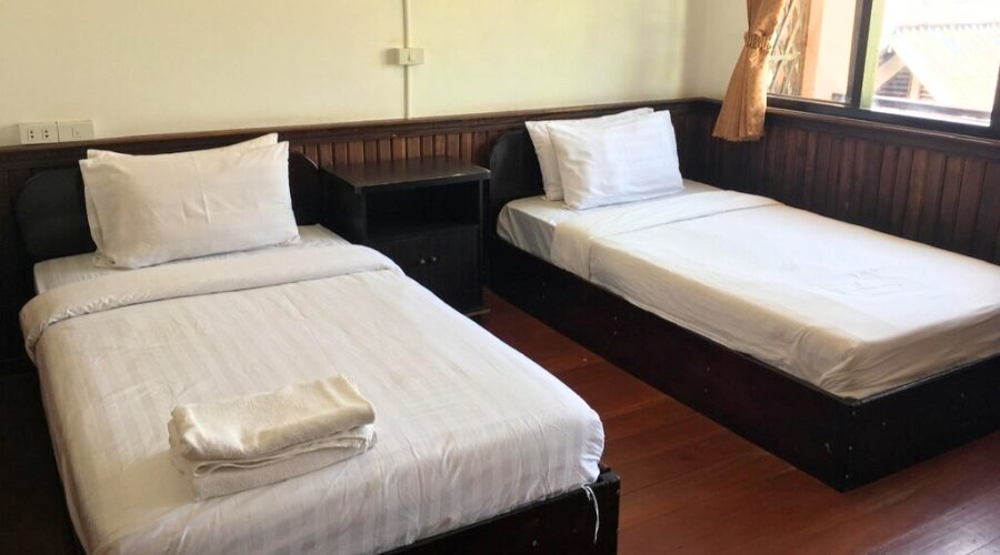 Riverside Houay Xai
