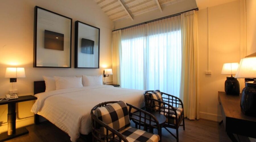 99 The Gallery Hotel