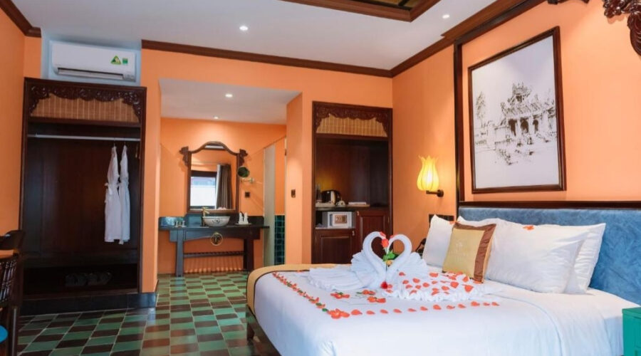 Deluxe King Room