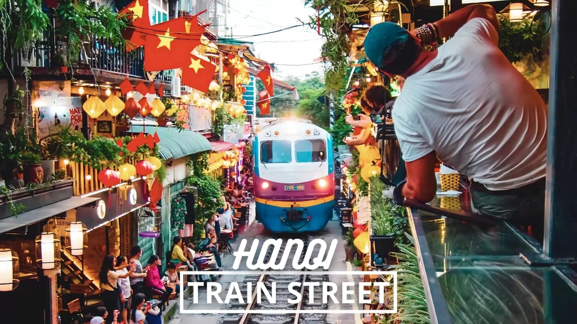Train street in Hanoi: A must-visit spot with local tips