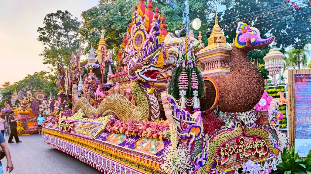 Chiang Mai Flower Festival-Best time to visit Thailand