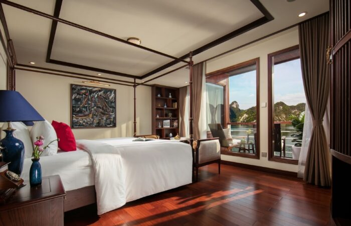 Heritage Cruises Binh Chuan