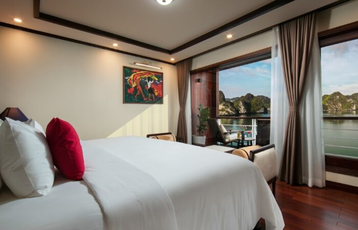 Heritage Cruises Binh Chuan