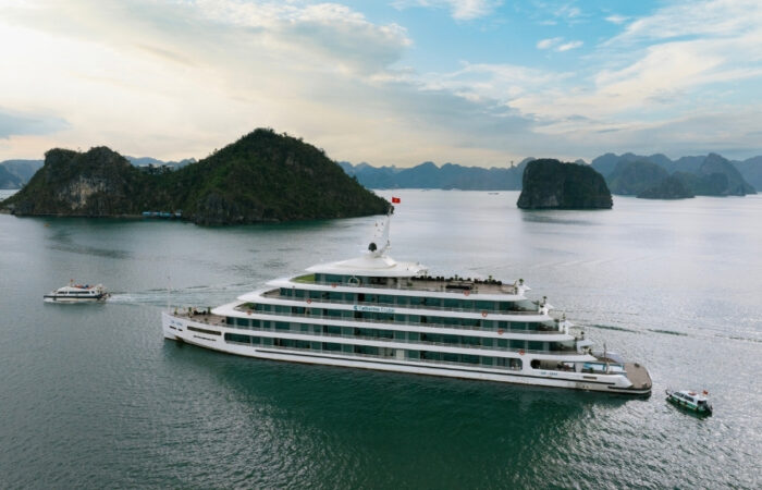 Catherine Cruise in Halong Bay