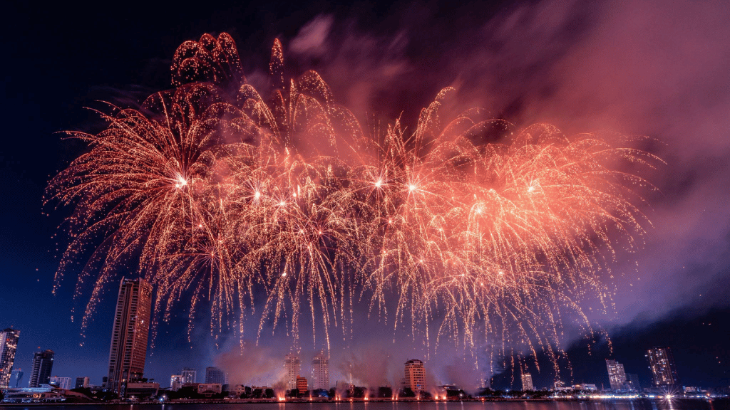 Breathtaking fireworks performance at DIFF 2026 Da Nang