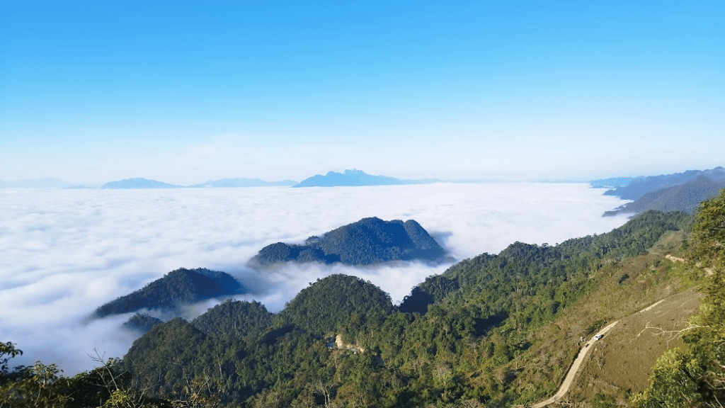 Where every view in Mai Chau feels vast and unforgettable