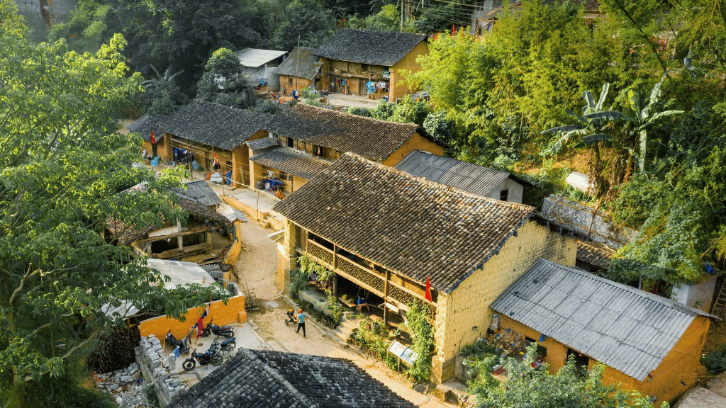 Traditional houses showcasing the distinctive architecture of Ma Lé village