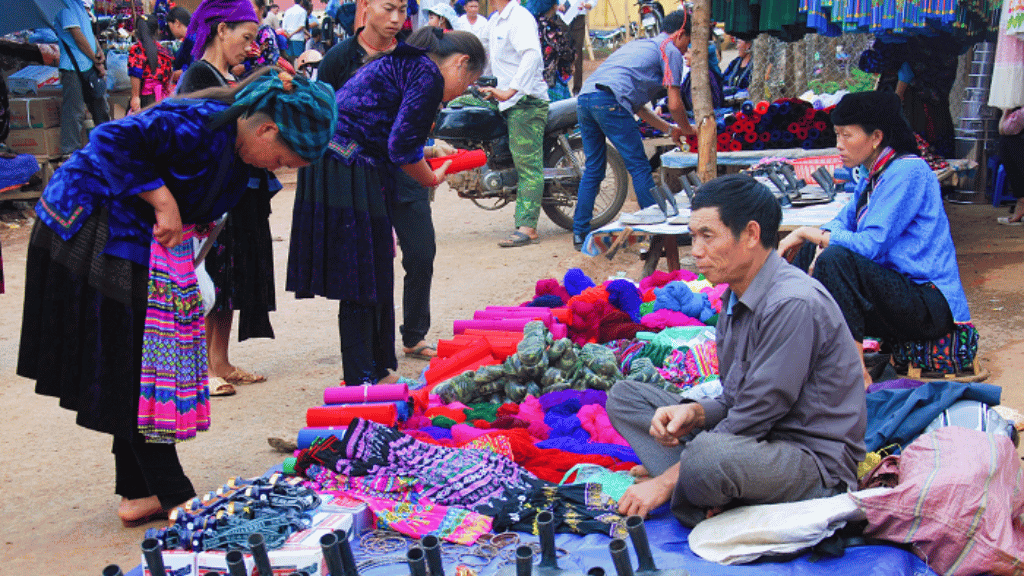 Traditional Ta Sin Thang market in Dien Bien